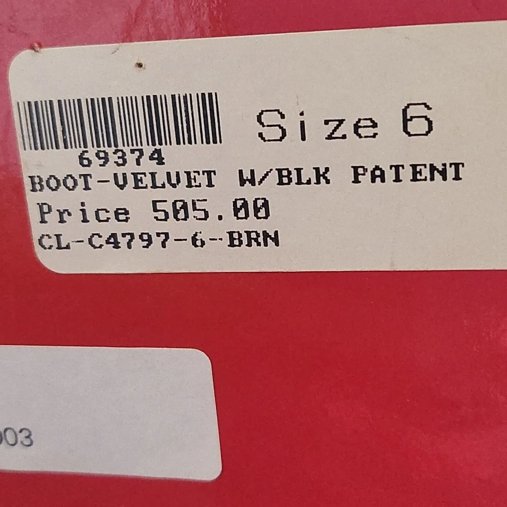 Shoes - Picture 4 of 4